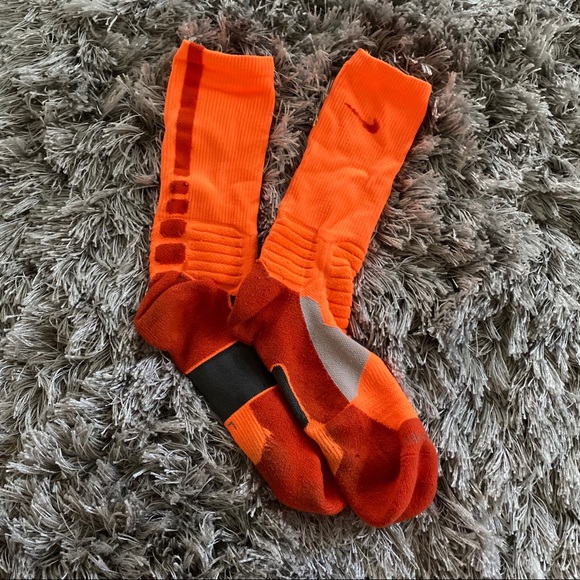 mens dri fit socks